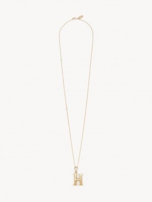 Colares Chloe Alphabet With Pendant Douradas | CHE-SR14348