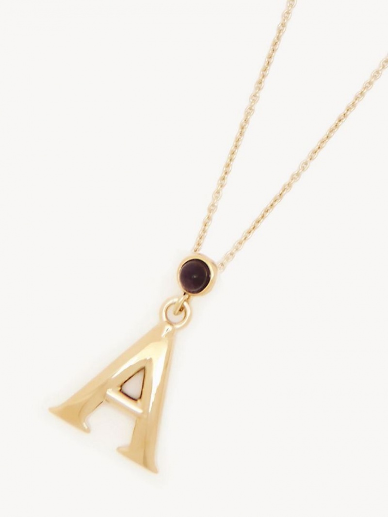 Colares Chloe Alphabet With Pendant Douradas | CHE-SR14430